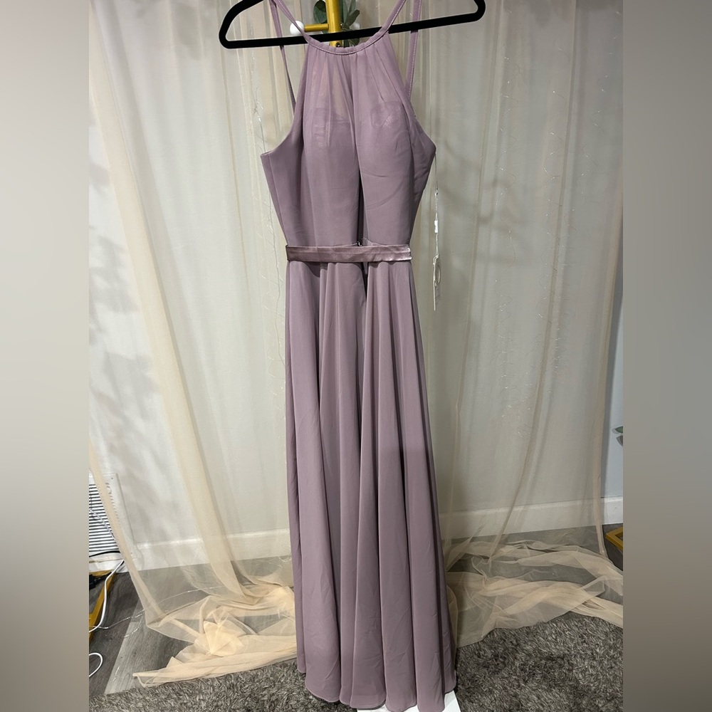 Elegant Lavender Sleeveless Maxi Dress